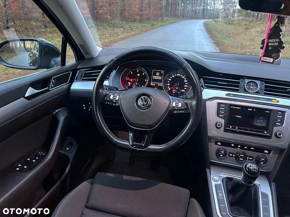 Volkswagen Passat 1.6 TDI BMT Trendline - 3