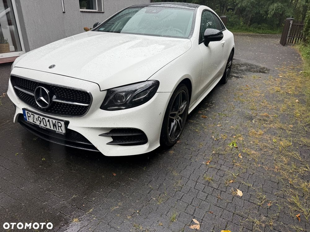 Mercedes-Benz Klasa E 200 Coupe 4-Matic 9G-TRONIC - 1