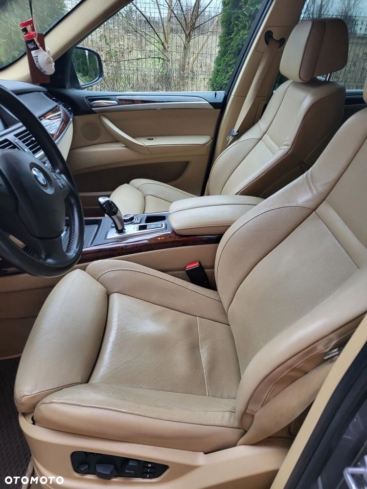 BMW X5 xDrive35i - 14