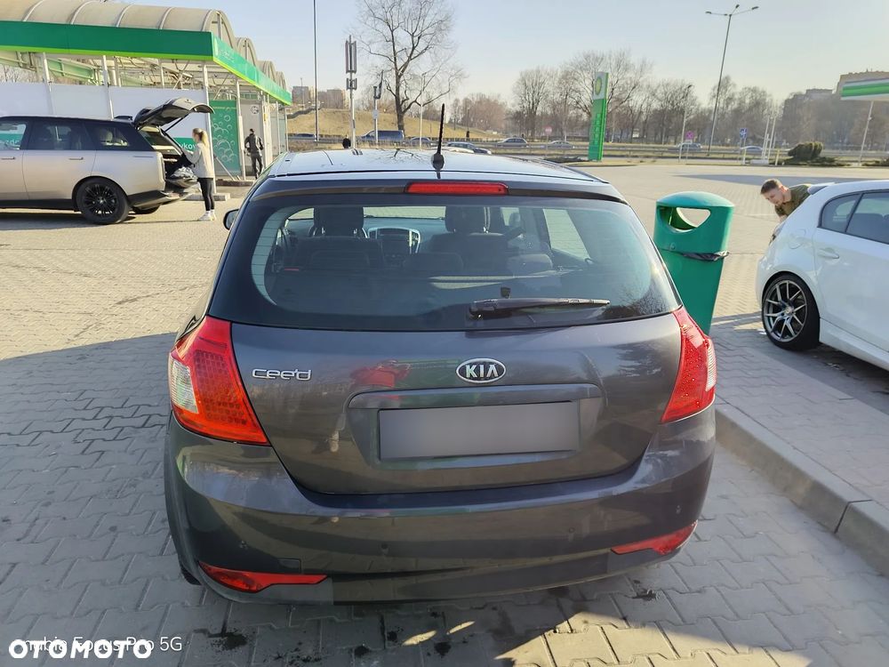 Kia Ceed 1.4 S - 10
