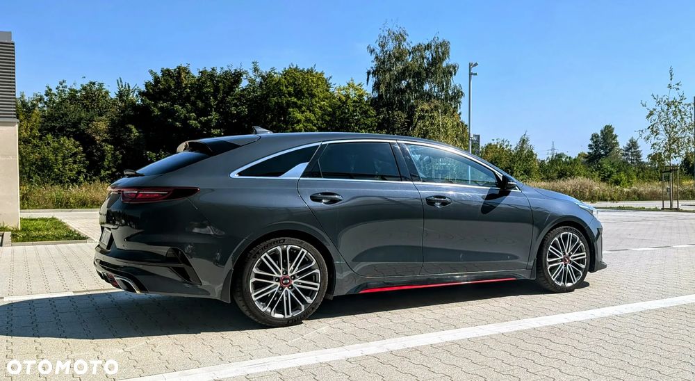 Kia ProCeed - 7