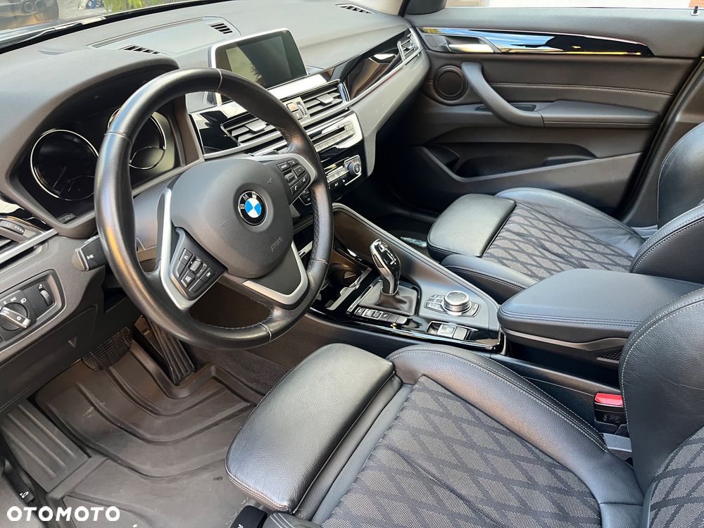 BMW X1 sDrive18i xLine - 10