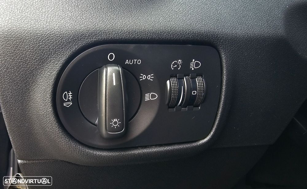 Audi A1 1.6 TDI Attraction - 12
