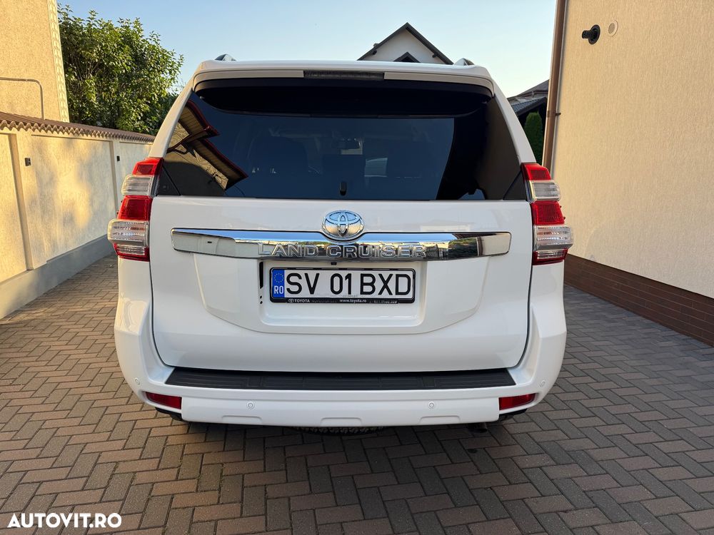 Toyota Land Cruiser 2.8l Turbo D-4D M/T Executive - 5