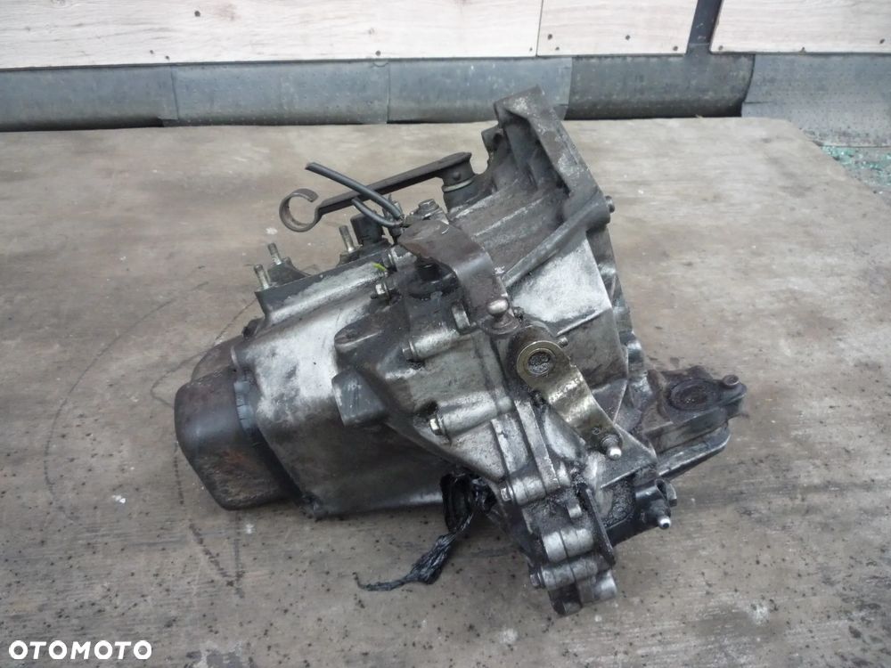 PEUGEOT 206 1.4 8V SKRZYNIA BIEGÓW KFW - 3