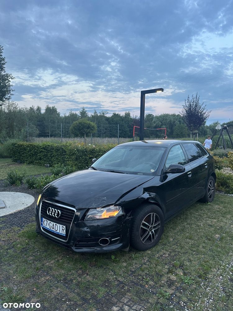 Audi A3 Sportback 2011 photo 2