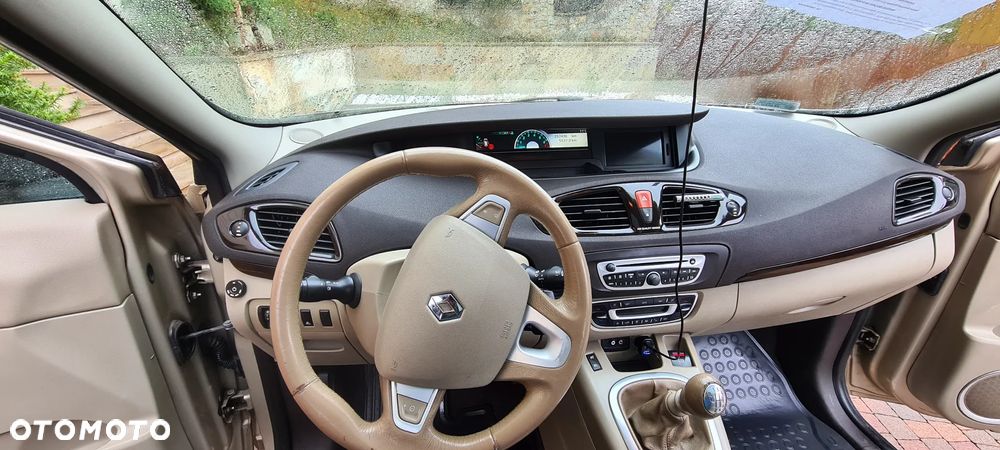 Renault Scenic 1.4 16V TCE Privilege - 15