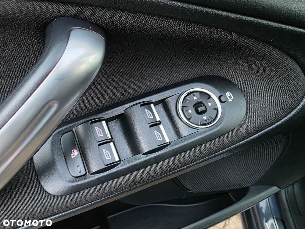 Ford S-Max 2.0 TDCi DPF Titanium - 15