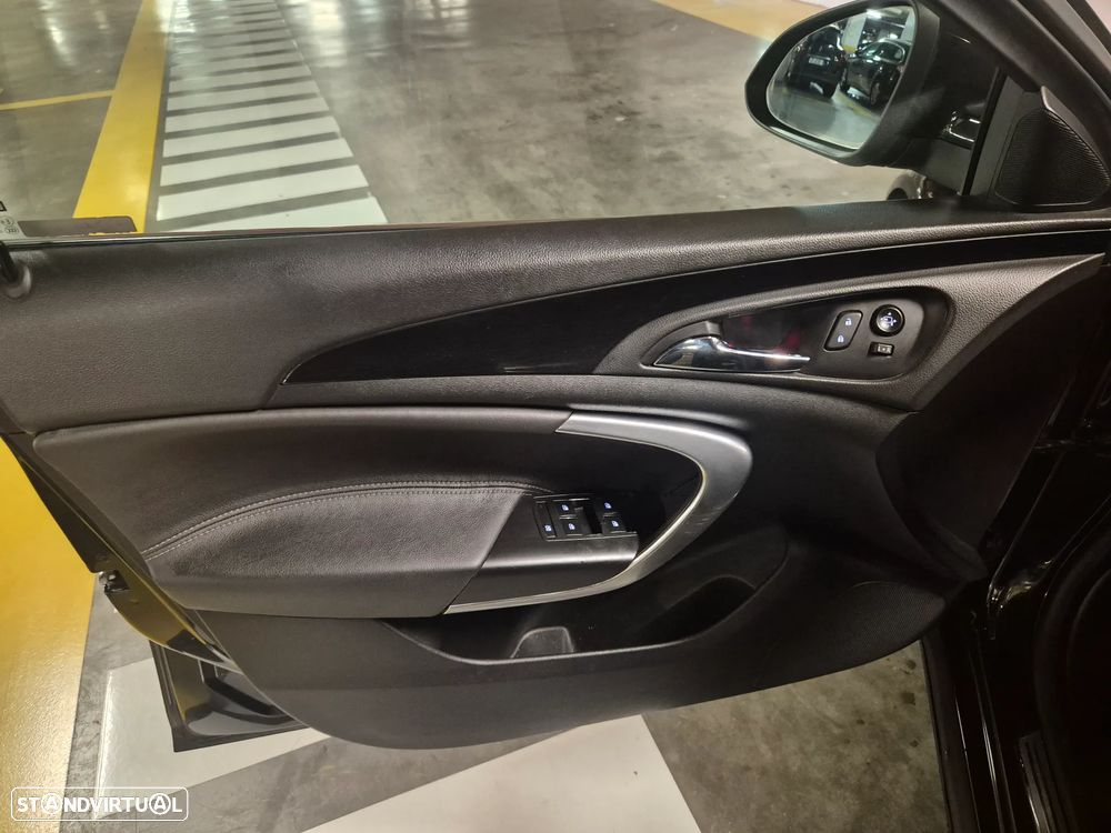 Opel Insignia Sports Tourer 1.6 ECOTEC Exclusive - 27