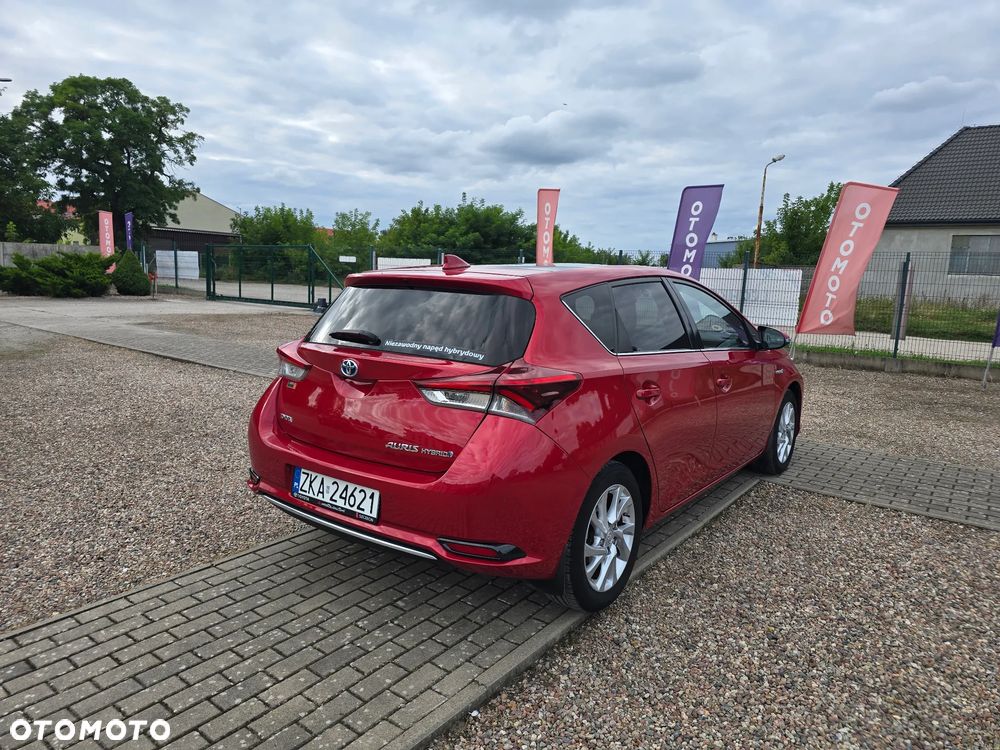 Toyota Auris Hybrid 135 Prestige - 6