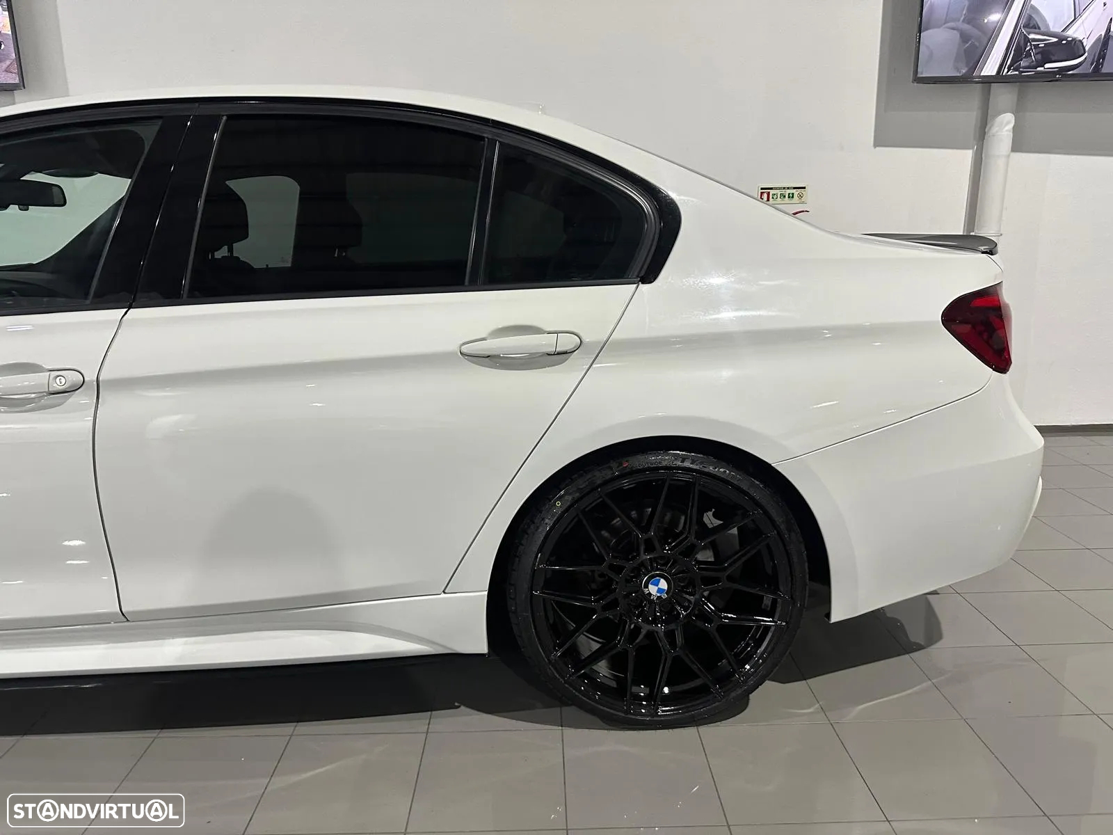 BMW 320 d Pack M - 39