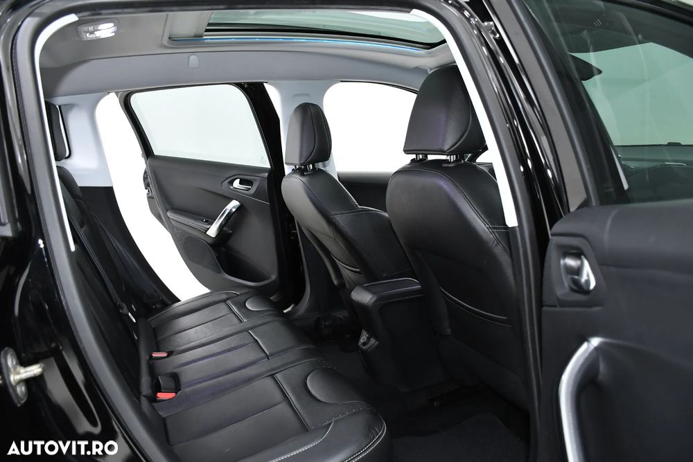 Peugeot 2008 120 VTI Allure - 15