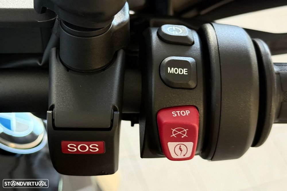 BMW R 1300 GS Triple Black - 10