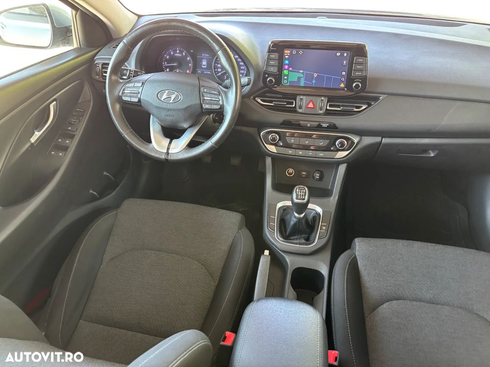 Hyundai i30 1.5 110CP M/T Highway - 26