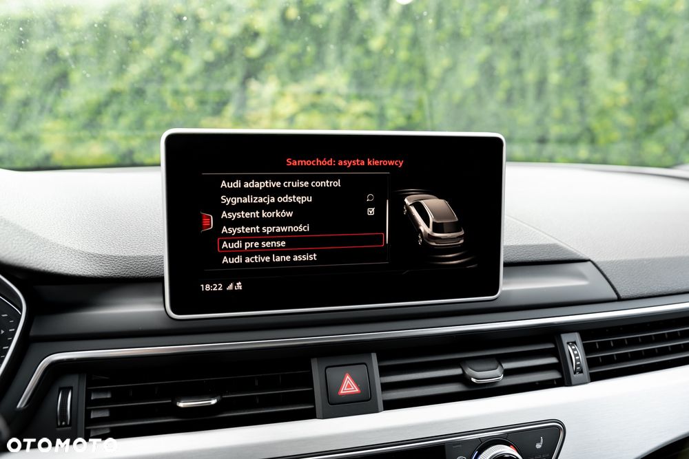Audi A4 Avant 40 TDI quattro S tronic S line - 38