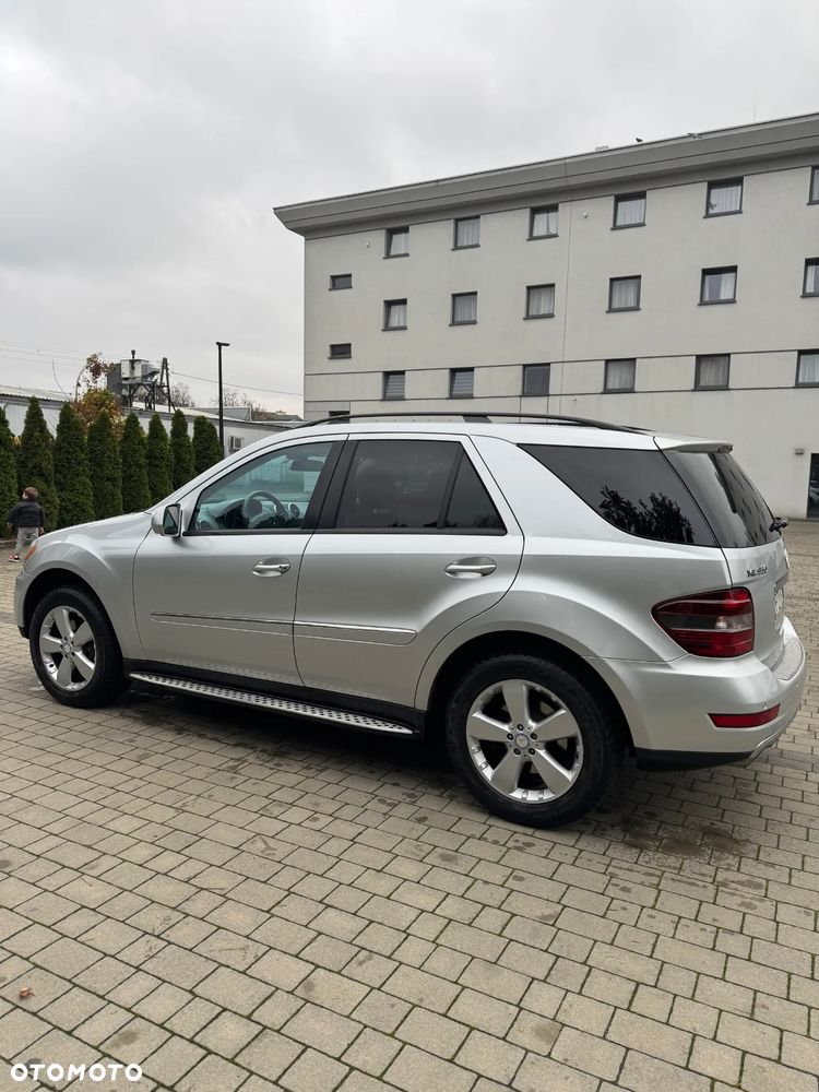 Mercedes-Benz ML - 9
