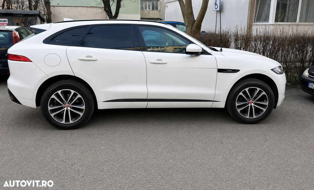 Jaguar F-Pace - 8