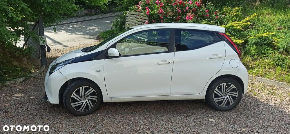 Toyota Aygo x-play - 2