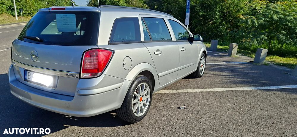 Opel Astra 1.9 CDTI Elegance - 4