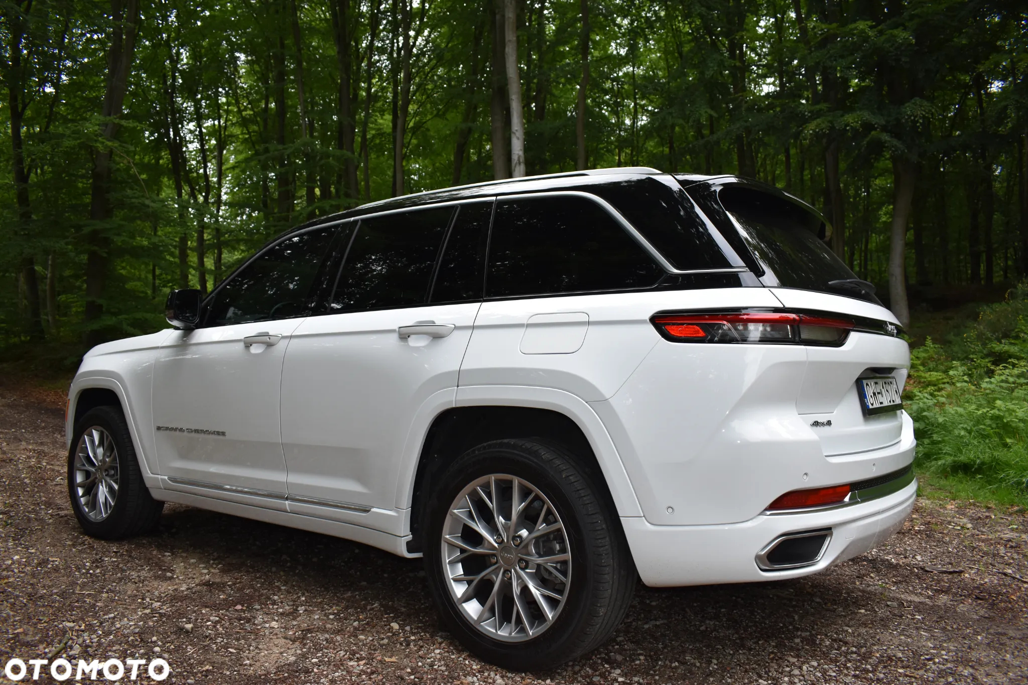 Jeep Grand Cherokee - 19
