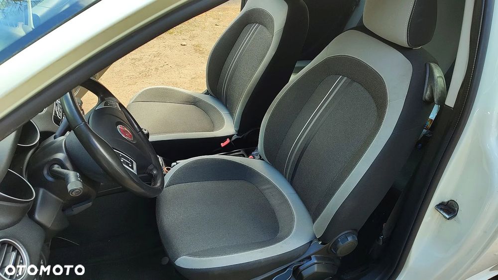 Fiat Punto 1.4 Multiair Lounge S&S - 8