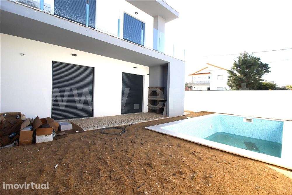 Moradia Isolada 4 quartos, Venda - Grande imagem: 2/22