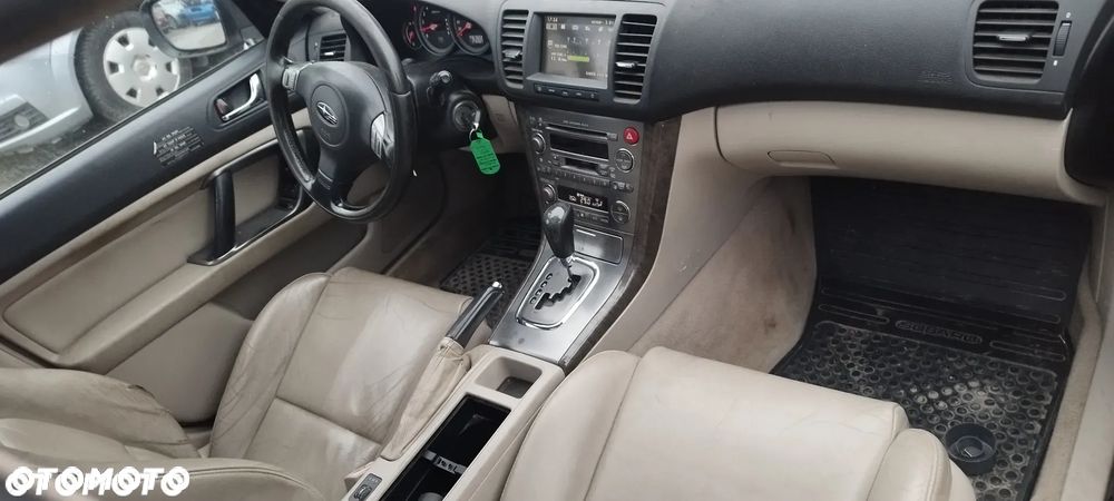 Subaru Outback - 6