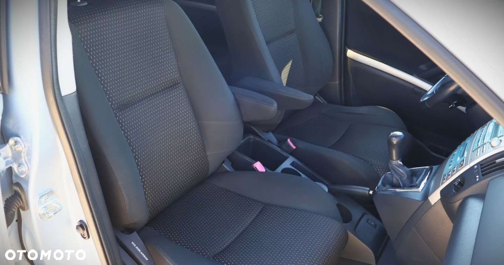 Toyota Corolla Verso - 20