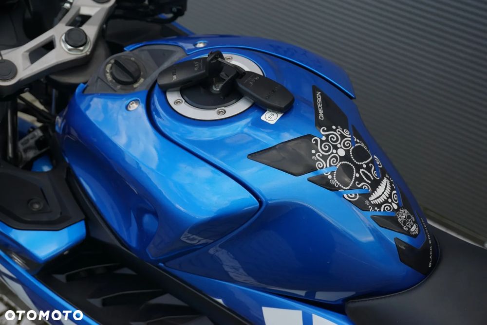 Suzuki GSX-R - 9