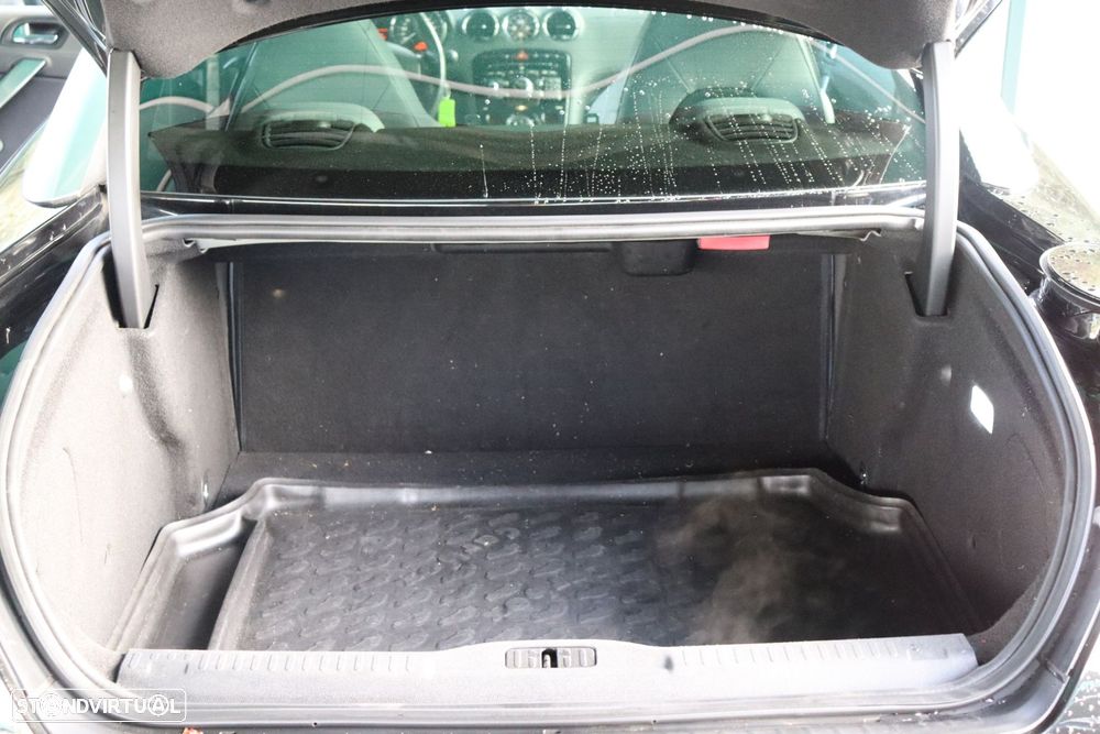 Peugeot RCZ 1.6 THP - 23