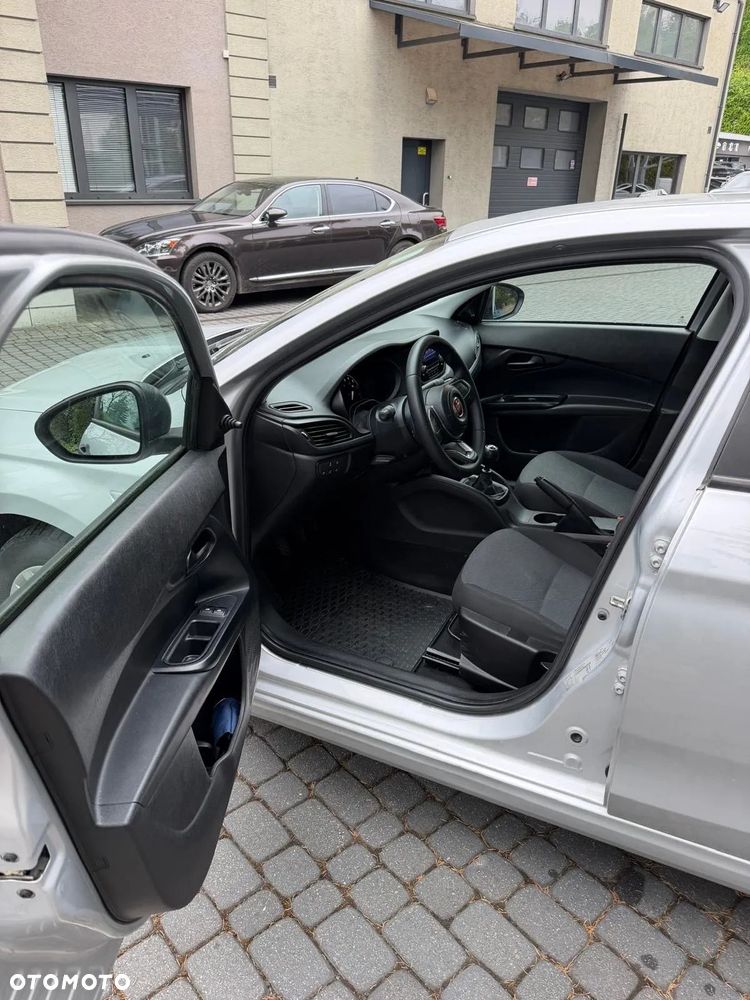 Fiat Tipo 1.4 16v Easy EU6d - 29
