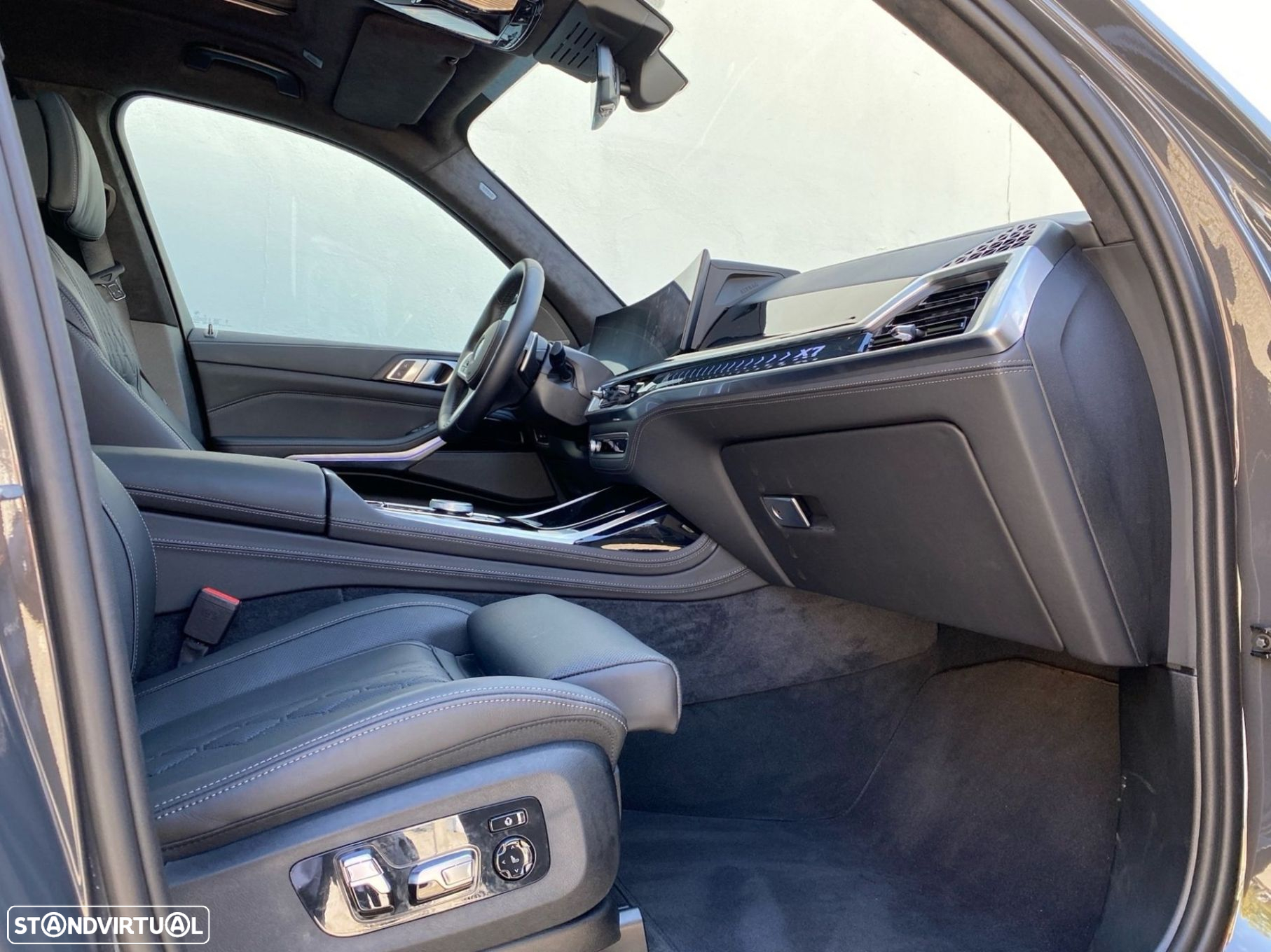 BMW X7 40 d xDrive Pack M Desportivo - 22