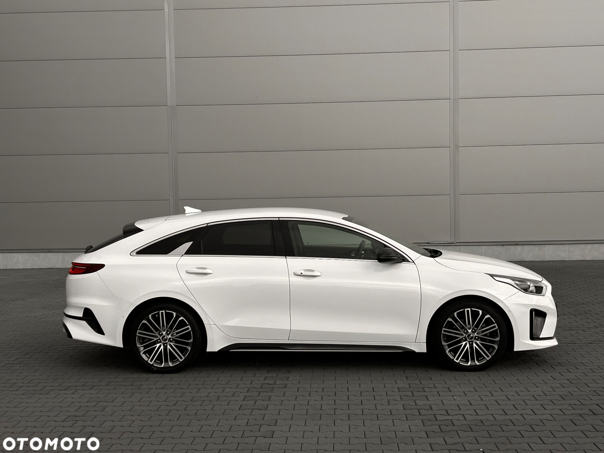Kia ProCeed 1.6 CRDi DCT7 SCR GT LINE - 22