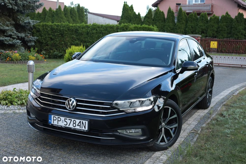 Volkswagen Passat 2.0 TDI EVO Elegance DSG - 2
