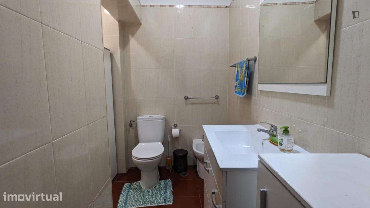 Quarto - localizado em Ajuda Lisbon - Grande imagem: 2/15