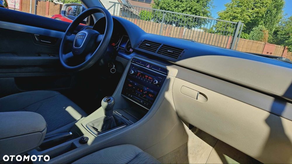 Audi A4 Avant - 8