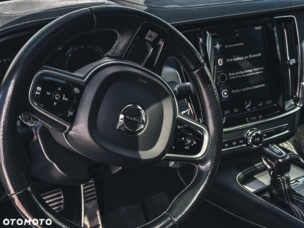 Volvo S90 D5 AWD R-Design - 17