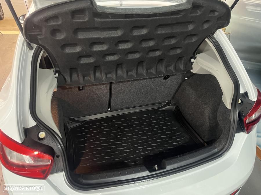 SEAT Ibiza 1.6 TDI FR 30 Anos DSG - 8