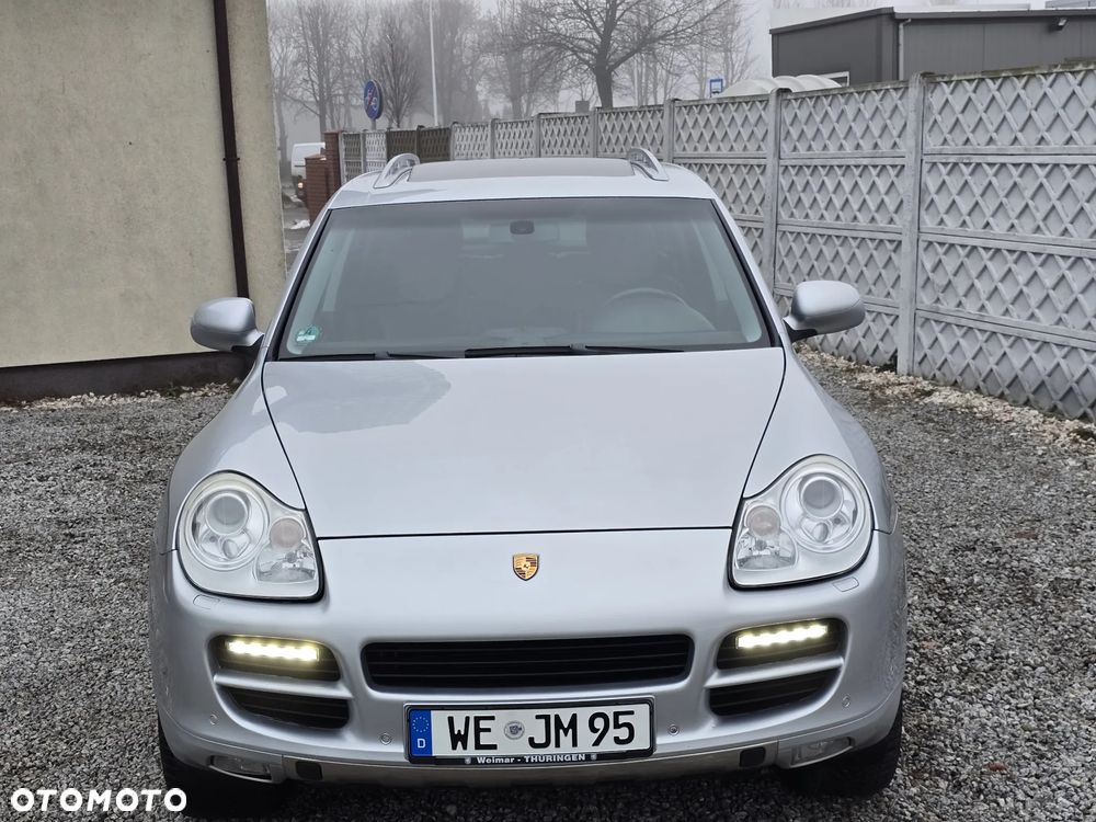 Porsche Cayenne - 5