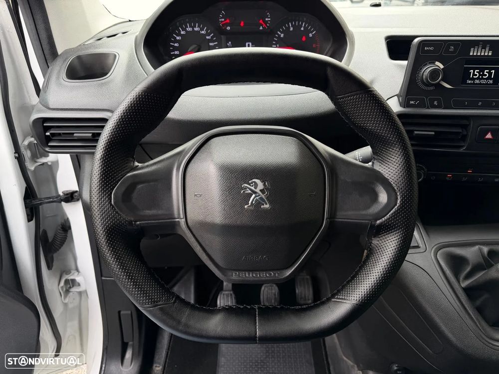 Peugeot PARTNER 1.5 BLUEHDI 75 CV - 3 LUGARES - IVA DEDUTIVEL - 27
