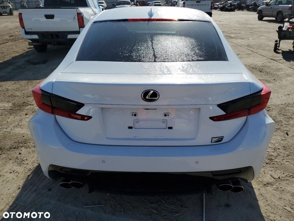 Lexus RC - 6
