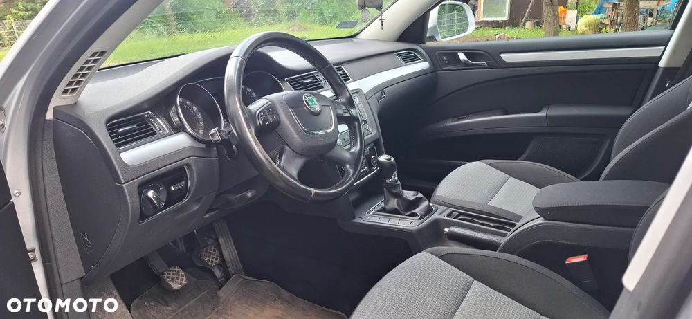 Skoda Superb 2.0 TDI Ambition - 5