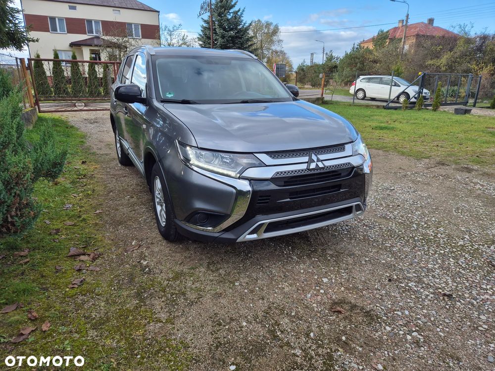 Mitsubishi Outlander 2.0 2WD - 4