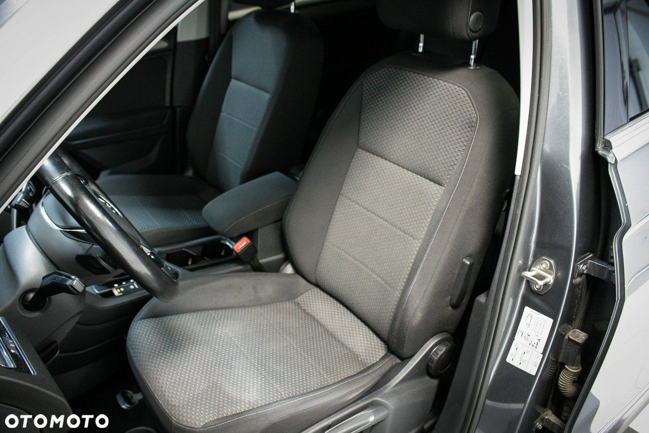Volkswagen Tiguan - 16