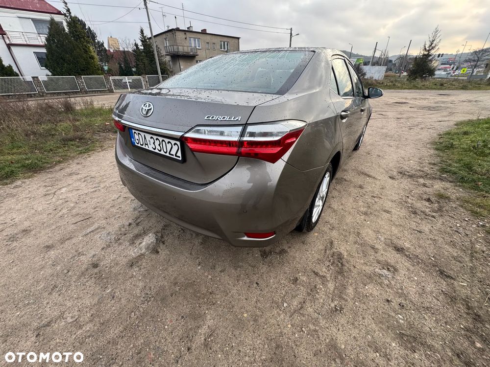 Toyota Corolla 1.6 Comfort - 9