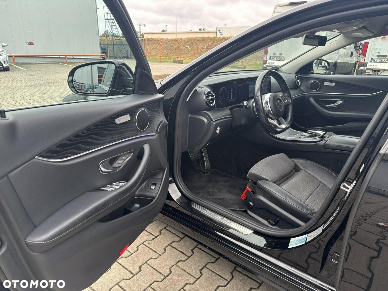Mercedes-Benz Klasa E 200 4-Matic AMG/Avantgarde - 10