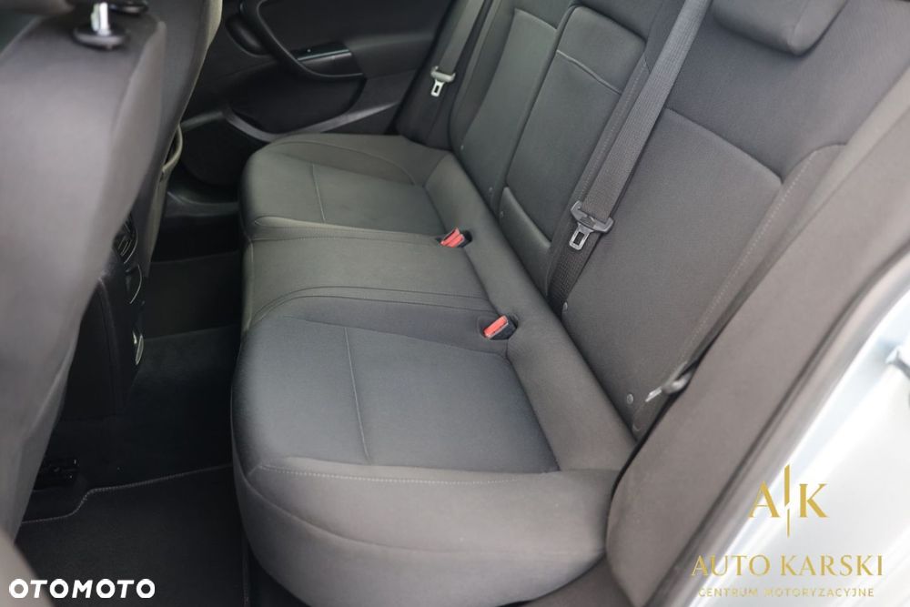 Opel Insignia - 32