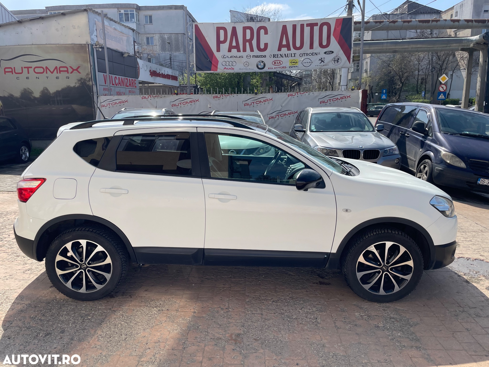 Nissan Qashqai 1.5 DCI Start/Stop N-Connecta - 9