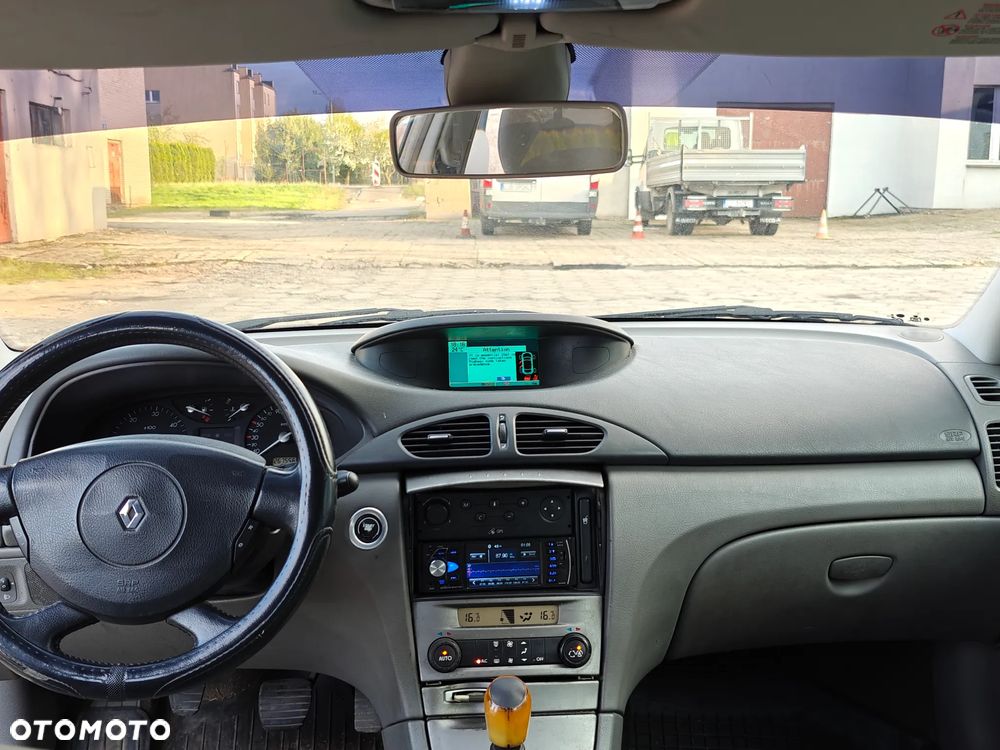 Renault Laguna - 8