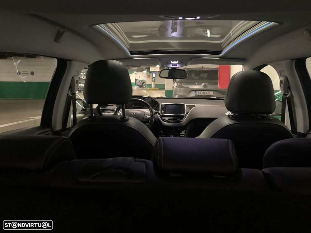 Peugeot 2008 1.6 BlueHDi Allure - 14